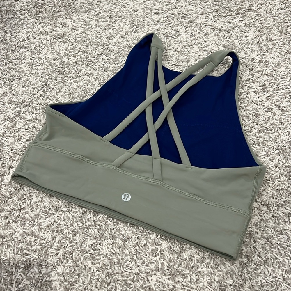 NWOT high neck lululemon sports bra tank